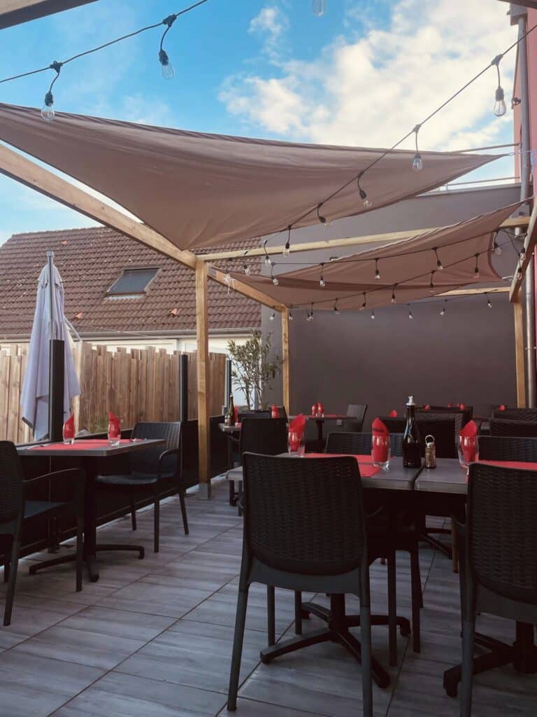 Primacasa : pizza en terrasse